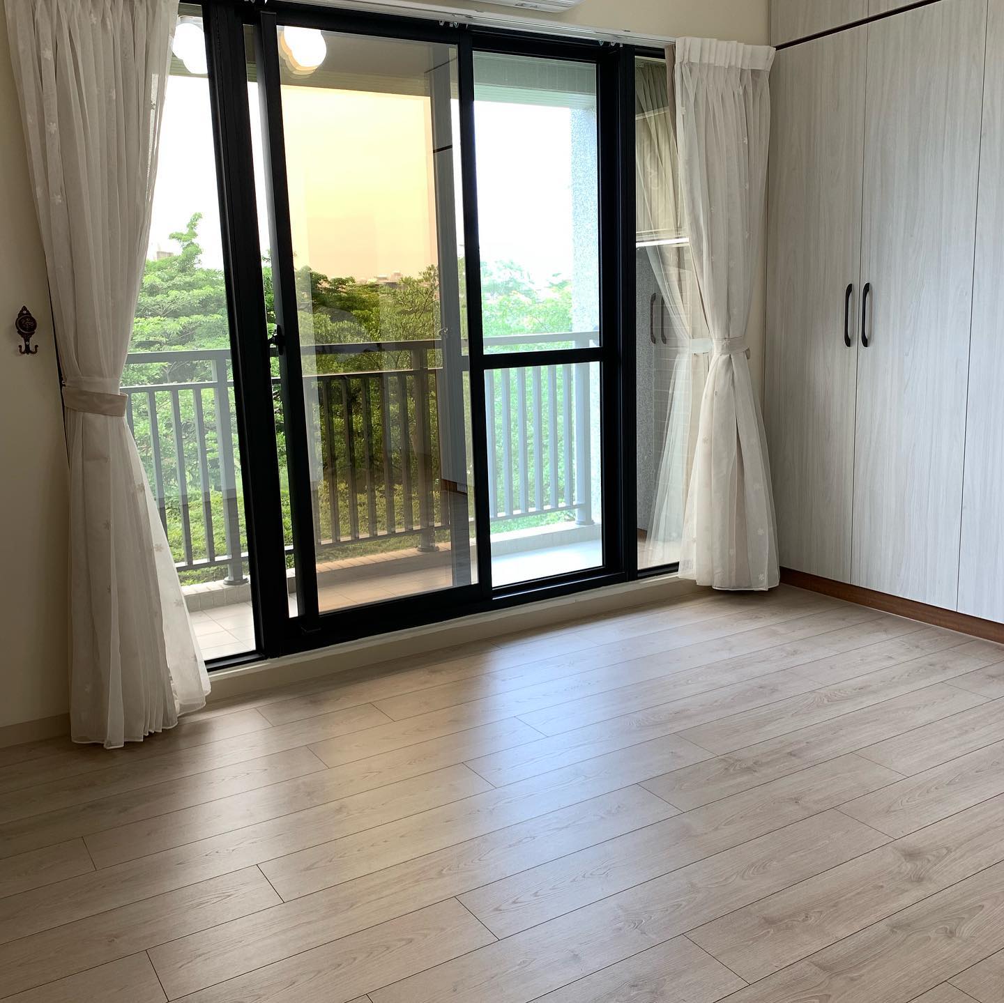 德國 EGGER Aqua+/CLASSIC 超耐磨木地板