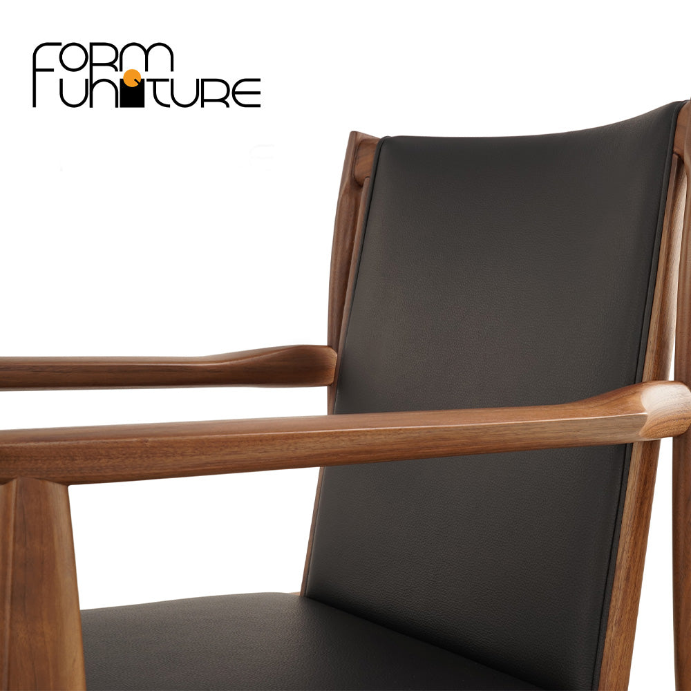 CLAUDE 餐椅(有扶手)